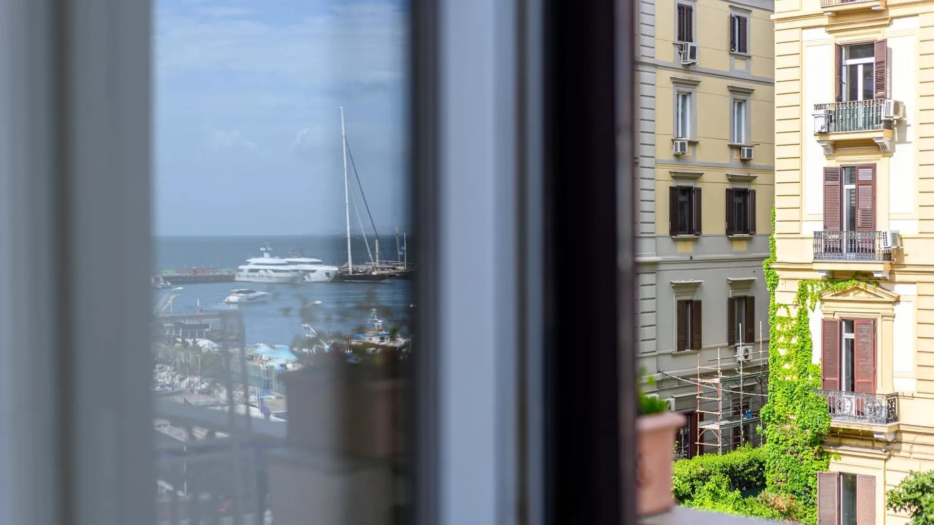 Marina Rooms Naples Apartment