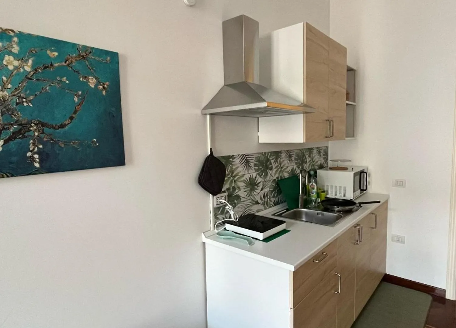 Marina Rooms Naples 0*,